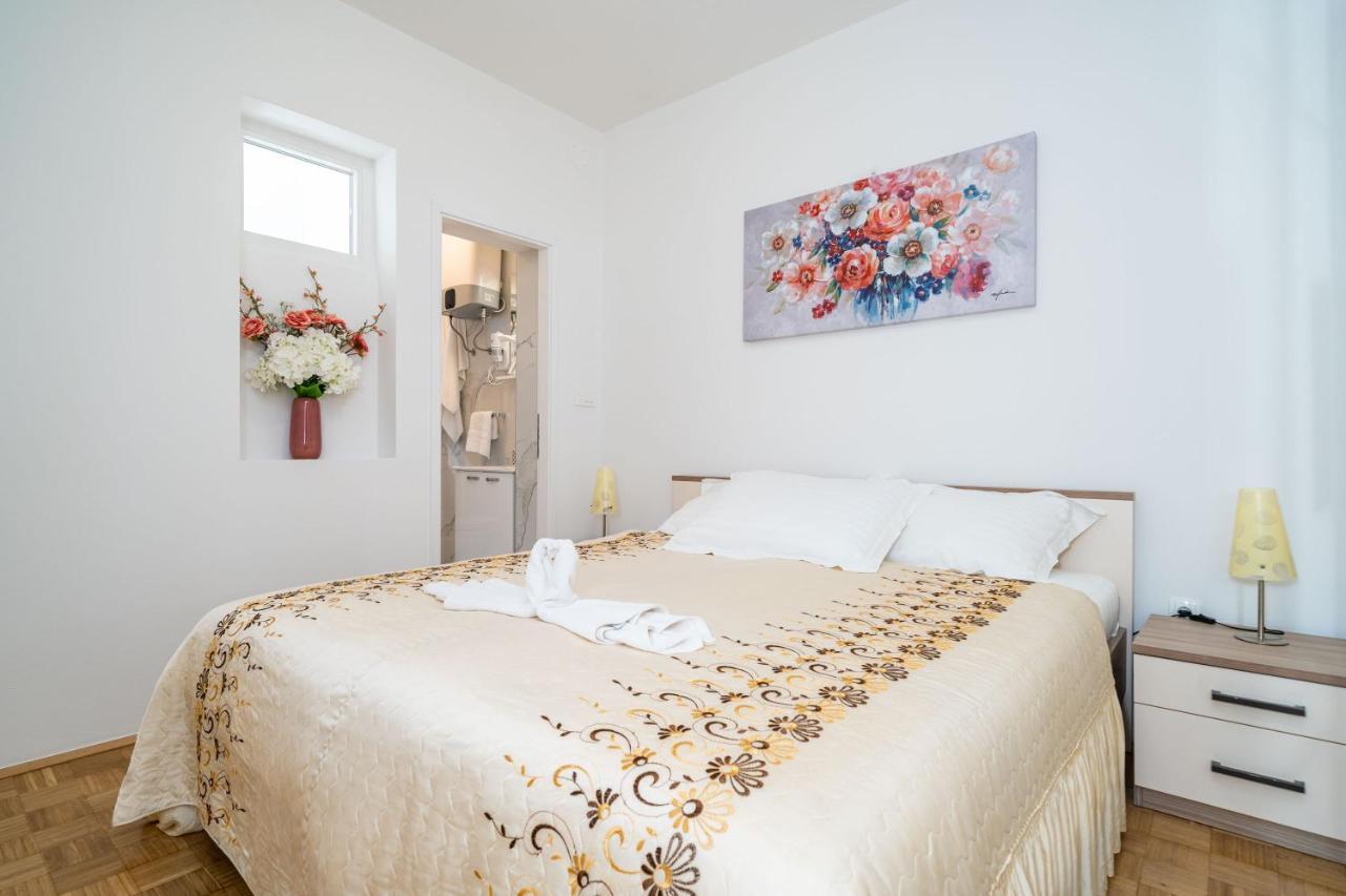 Apartment Debos Dubrovnik Bagian luar foto